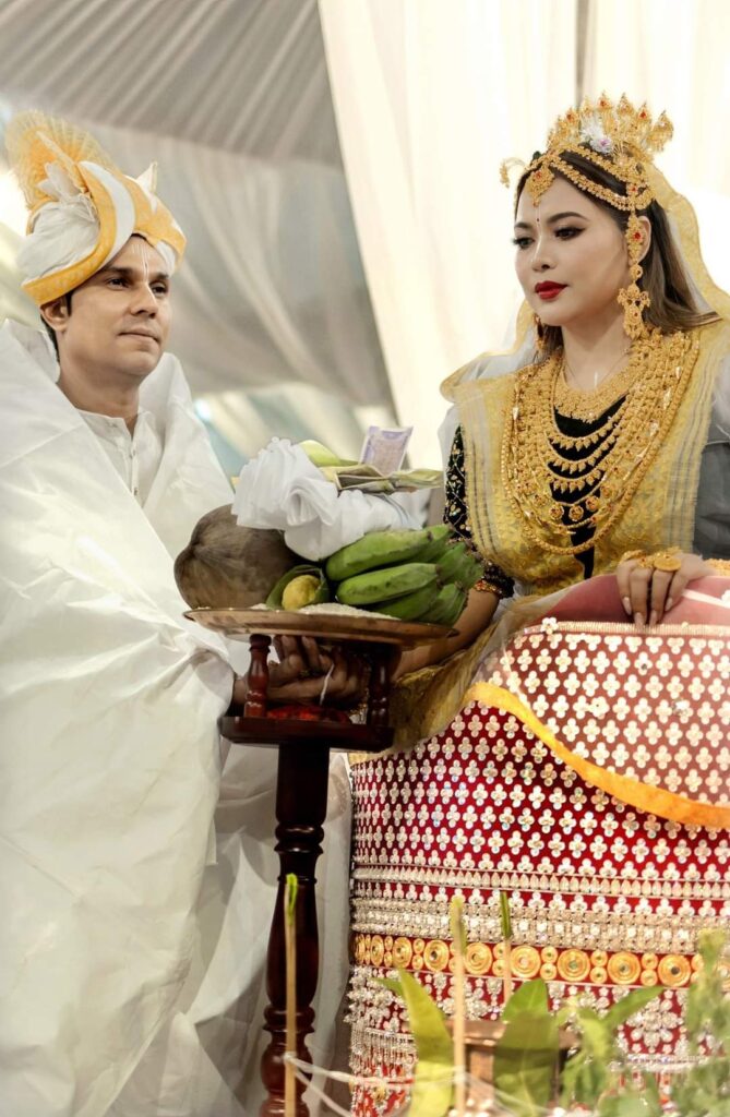 एक शादी देखी और दिल खुश हो गया रणदीप हुड्डा और लिन लैशराम की शादी 11 एक शादी देखी और दिल खुश हो गया रणदीप हुड्डा और लिन लैशराम की शादी 10