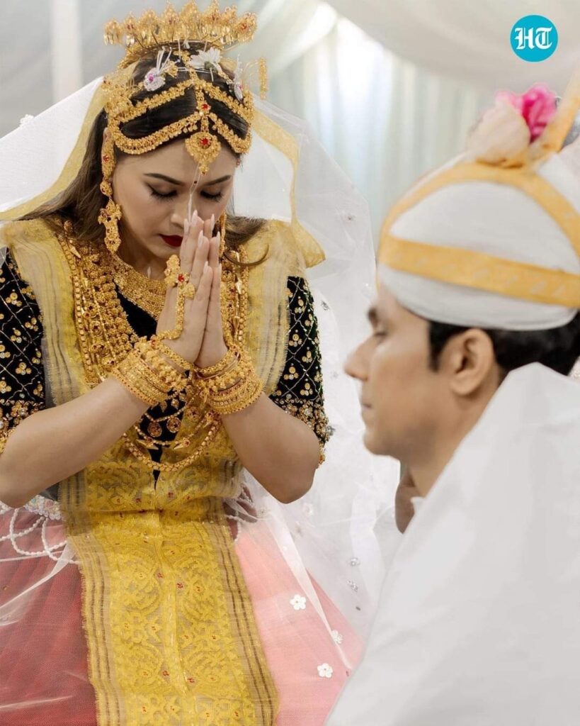 एक शादी देखी और दिल खुश हो गया रणदीप हुड्डा और लिन लैशराम की शादी 5 एक शादी देखी और दिल खुश हो गया रणदीप हुड्डा और लिन लैशराम की शादी 4