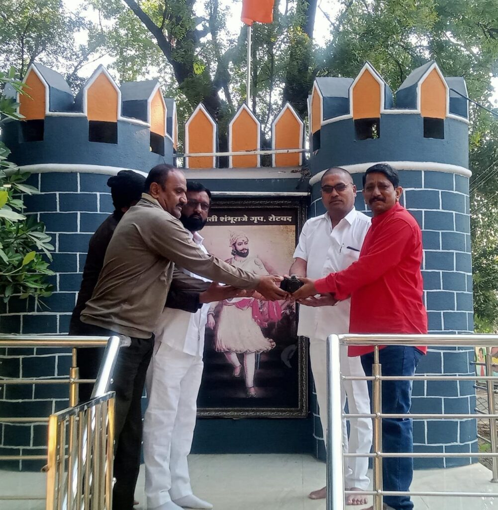 अहिराणी लघुपट पोर देखाले गया अनी लगीन करी उना 8 अहिराणी लघुपट पोर देखाले गया अनी लगीन करी उना 7